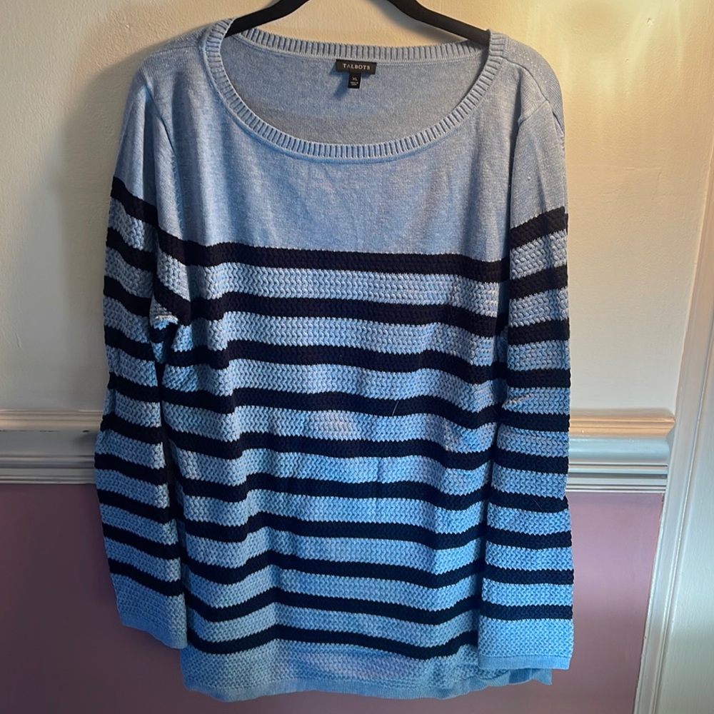 Talbots Sweater light blue and Navy XL